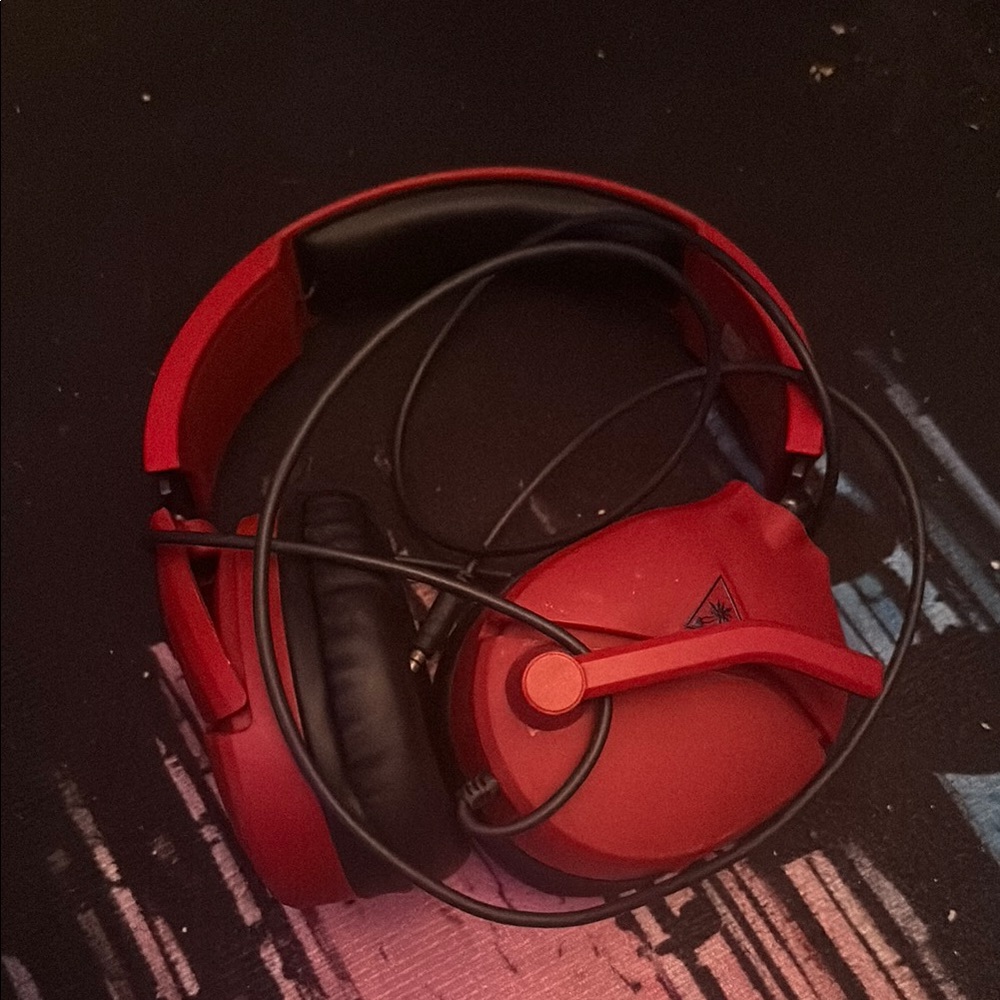 Turtle Beach Red Gaming Headset good condition